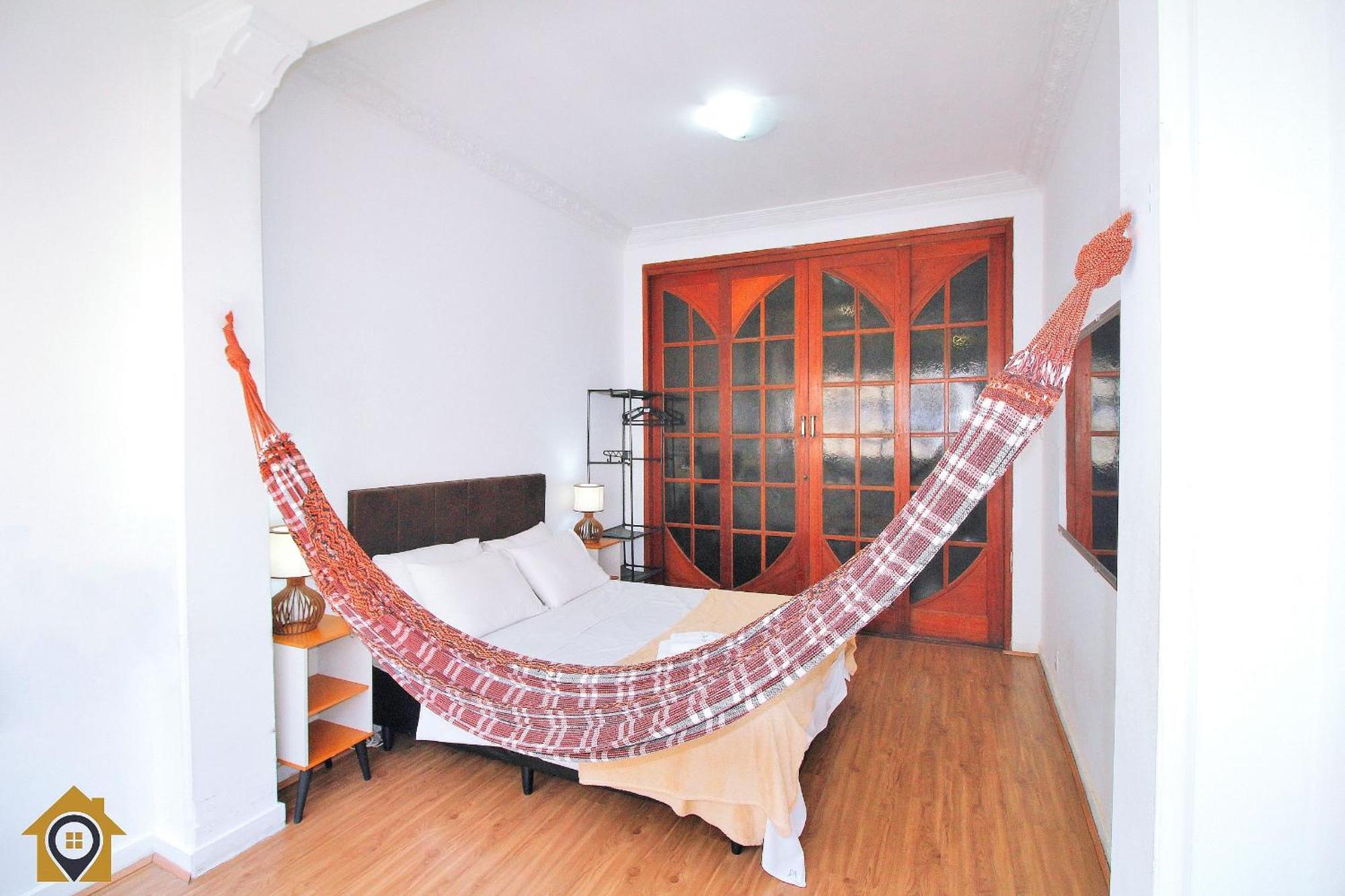 Grande E Economico P/ 4 Pessoas Apartamento